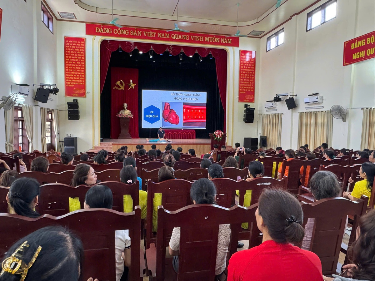 Ninh Bình: Ra mắt mô hình "Chi hội phụ nữ an toàn - phòng chống đuối nước trẻ em"- Ảnh 2.