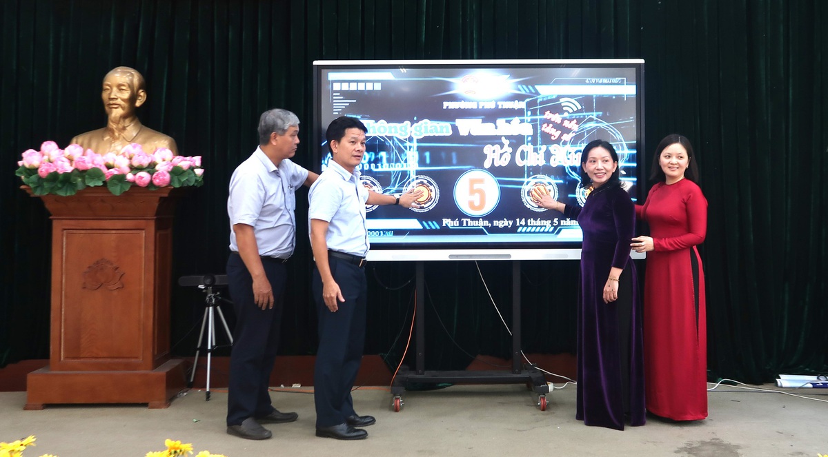 Ứng dụng công nghệ, phụ nữ Phú Thuận lan tỏa "Không gian văn hóa Hồ Chí Minh"- Ảnh 2.