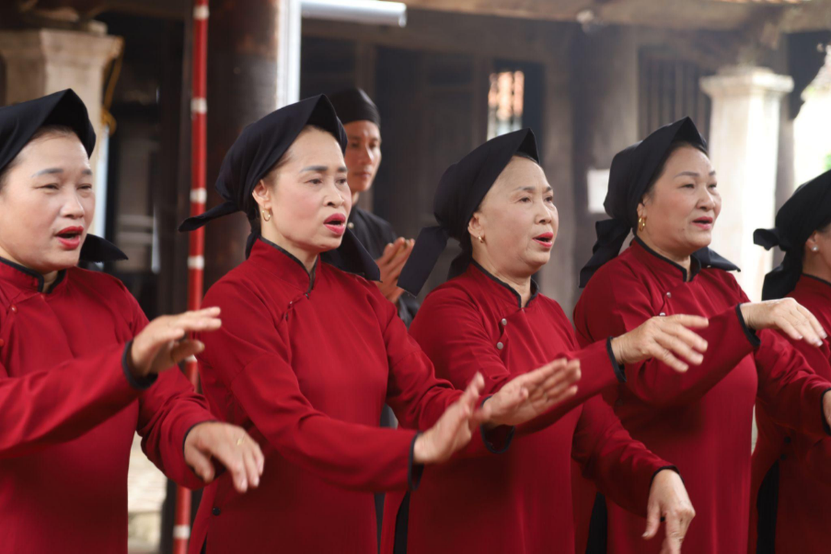 Khám phá và trải nghiệm hát Xoan tại sự kiện "Xoan mở hội"- Ảnh 1.