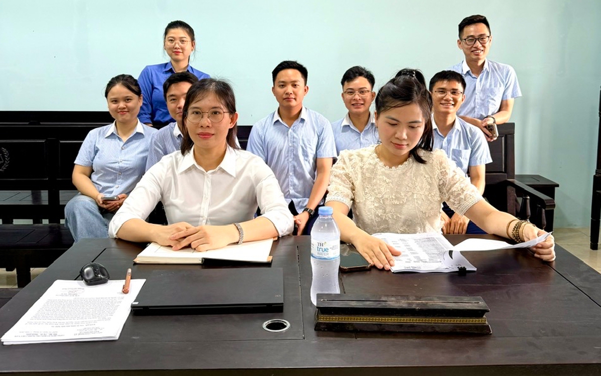 Vụ tranh chấp quyền nuôi con: Người mẹ bật khóc khi tòa bác đơn- Ảnh 1.