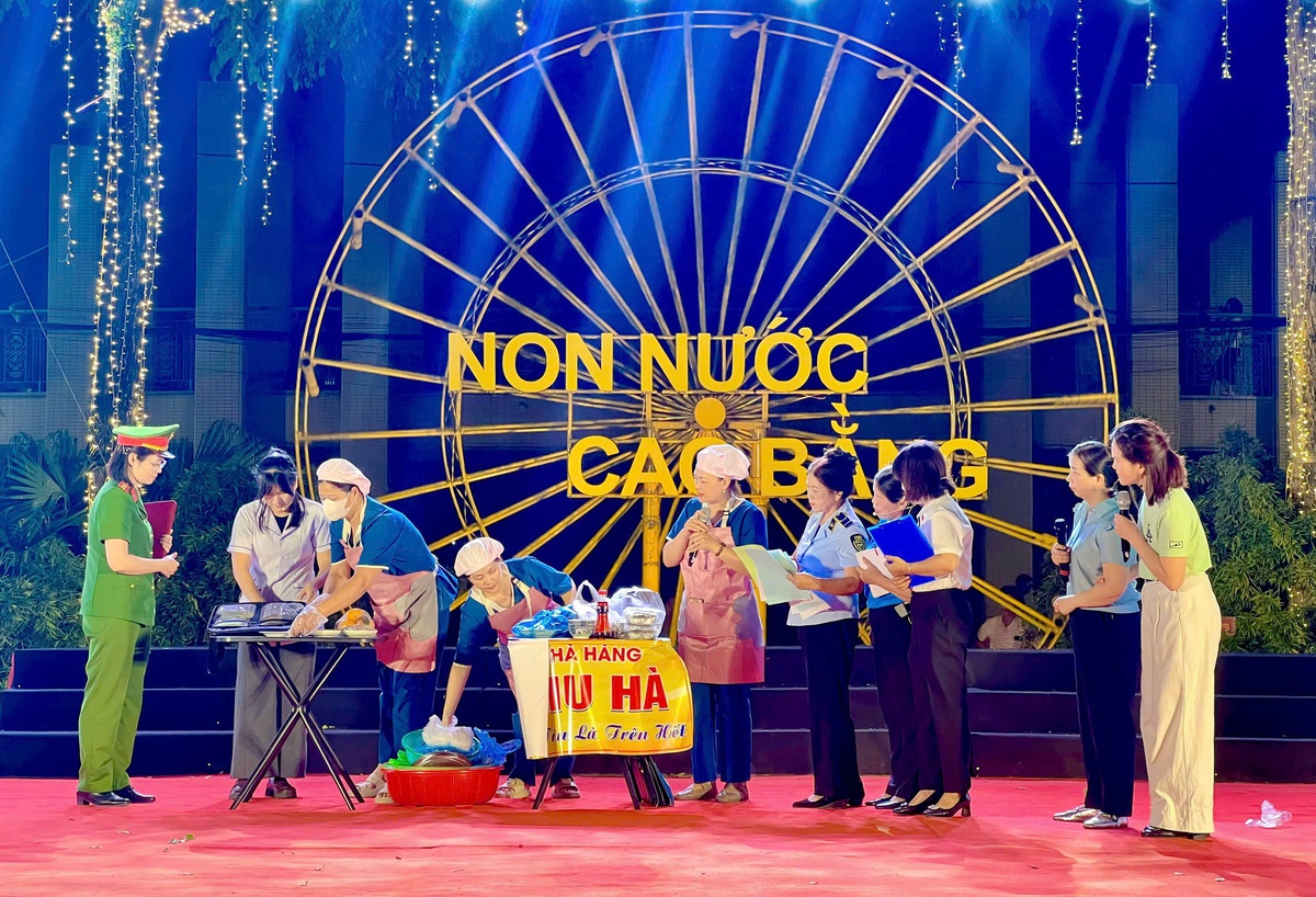 Cao Bằng: Đồng diễn dân vũ chào mừng Đại hội Phụ nữ toàn quốc lần thứ XIV- Ảnh 3.