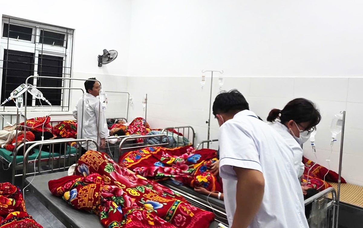 Khẩn trương điều tra vụ nghi ngờ ngộ độc thực phẩm tại Lai Châu- Ảnh 1.