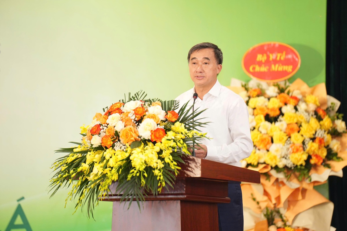 Không để người bệnh chịu “tác động kép” từ khói thuốc lá- Ảnh 1.