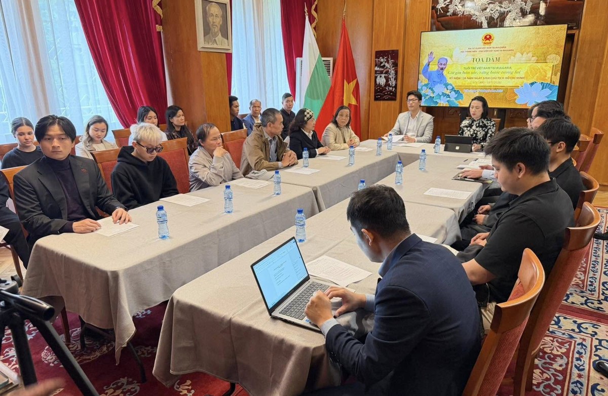 Tuổi trẻ Việt Nam tại Bulgaria: Giữ gìn bản sắc - Vững bước tương lai- Ảnh 2. Tuổi trẻ Việt Nam tại Bulgaria: Giữ gìn bản sắc - Vững bước tương lai- Ảnh 2.