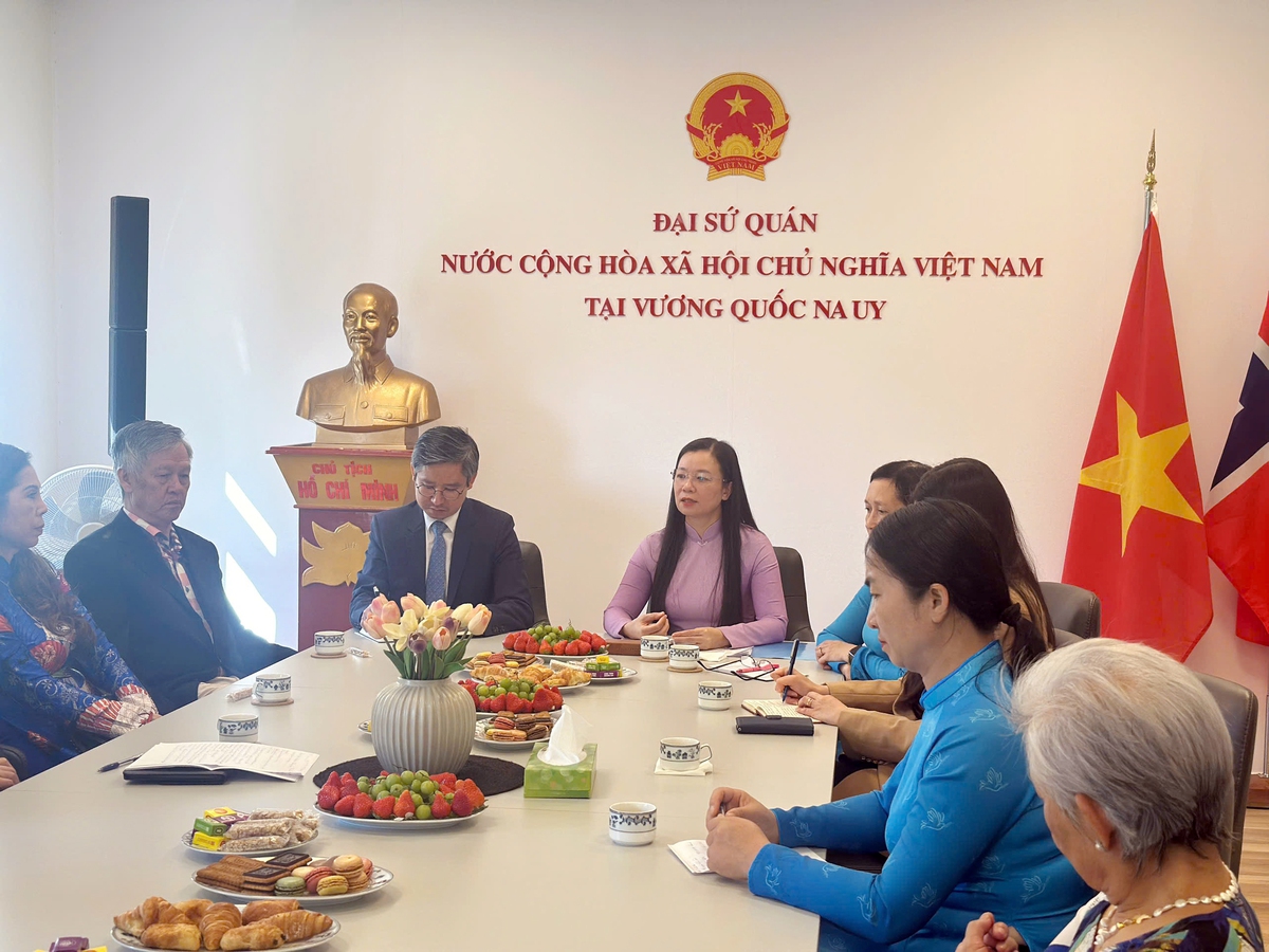 Học viện Phụ nữ Việt Nam học tập và trao đổi kinh nghiệm đào tạo tại Vương quốc Na Uy- Ảnh 3. Học viện Phụ nữ Việt Nam học tập và trao đổi kinh nghiệm đào tạo tại Vương quốc Na Uy- Ảnh 3.