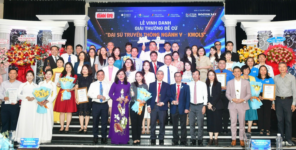 PGS.TS Hoàng Thị Diễm Tuyết được vinh danh tại Giải thưởng “Đại sứ truyền thông ngành Y - KMOLs”- Ảnh 1. PGS.TS Hoàng Thị Diễm Tuyết được vinh danh tại Giải thưởng “Đại sứ truyền thông ngành Y - KMOLs”- Ảnh 1.