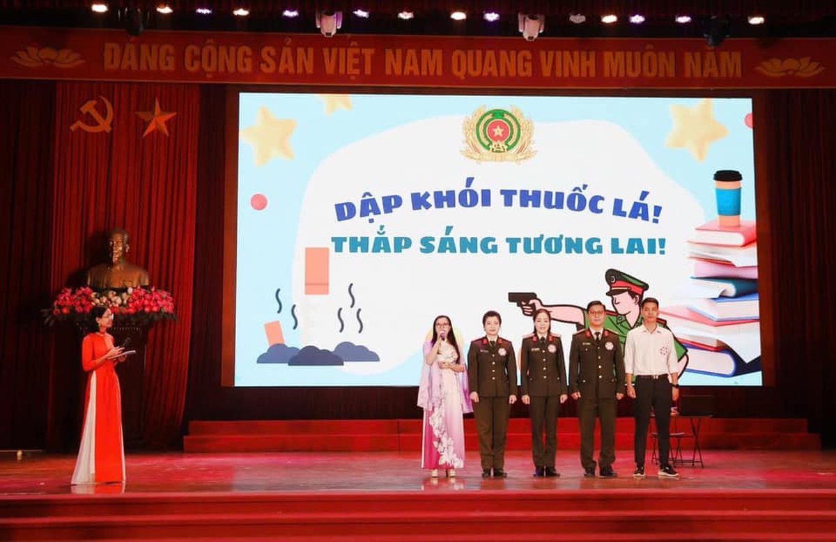 Phụ nữ Bắc Ninh chung sức xây dựng cộng đồng không khói thuốc - Ảnh 4. Phụ nữ Bắc Ninh chung sức xây dựng cộng đồng không khói thuốc - Ảnh 4.
