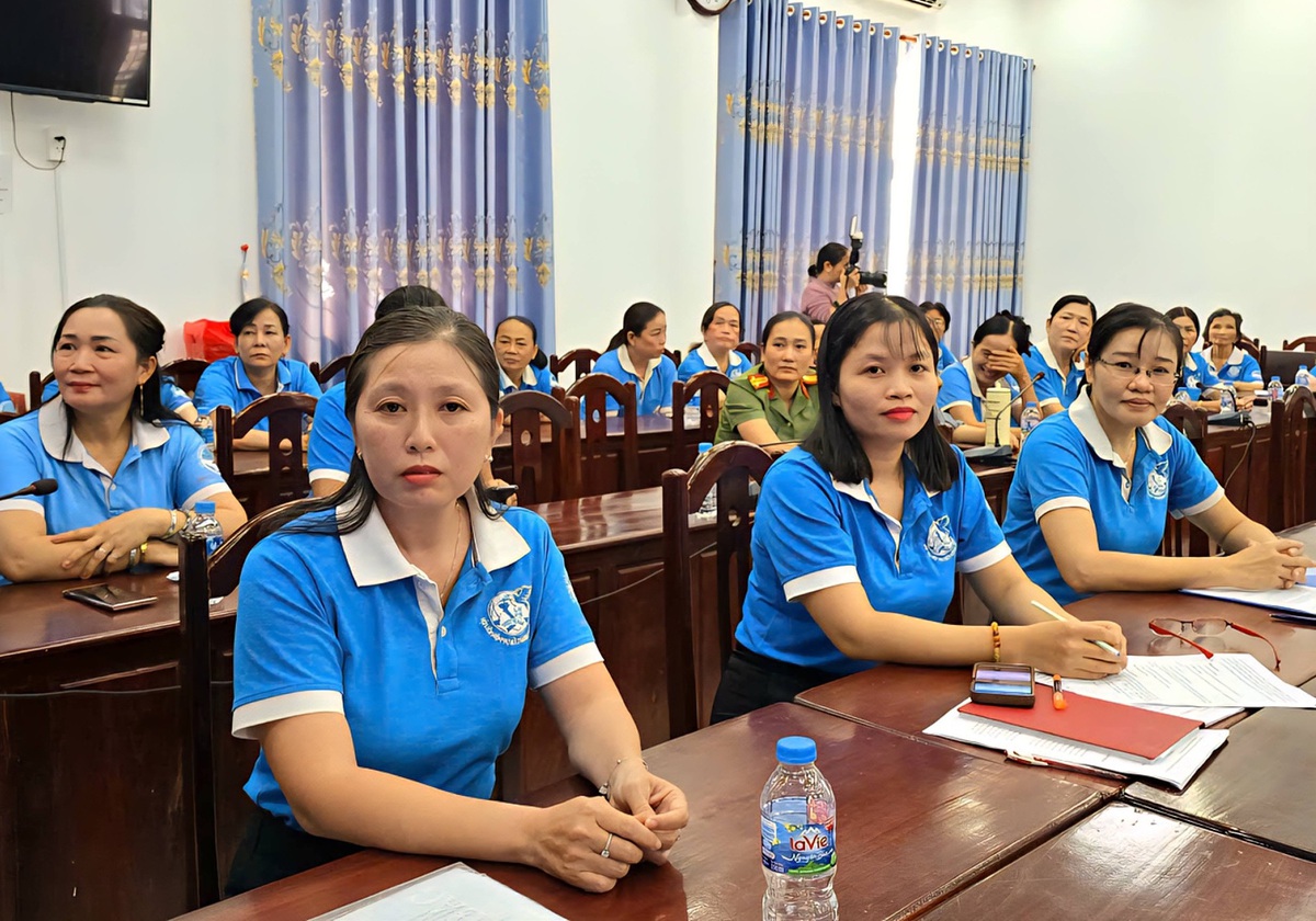 Vĩnh Long: Hiệu quả từ mô hình “Gia đình có sức khỏe - không khói thuốc” tại phường An Hội- Ảnh 2. Vĩnh Long: Hiệu quả từ mô hình “Gia đình có sức khỏe - không khói thuốc” tại phường An Hội- Ảnh 2.