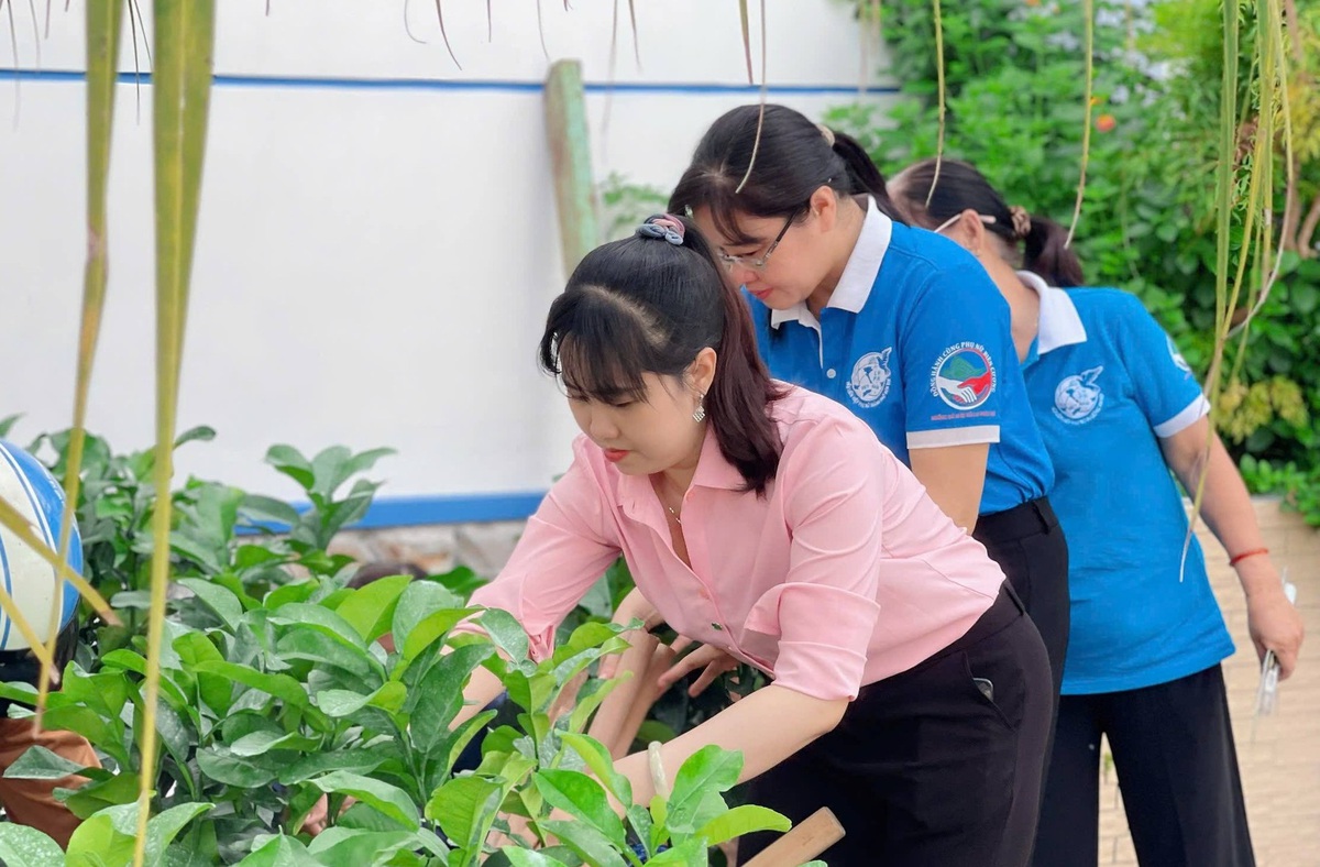 Vĩnh Long: Hiệu quả từ mô hình “Gia đình có sức khỏe - không khói thuốc” tại phường An Hội- Ảnh 3. Vĩnh Long: Hiệu quả từ mô hình “Gia đình có sức khỏe - không khói thuốc” tại phường An Hội- Ảnh 3.