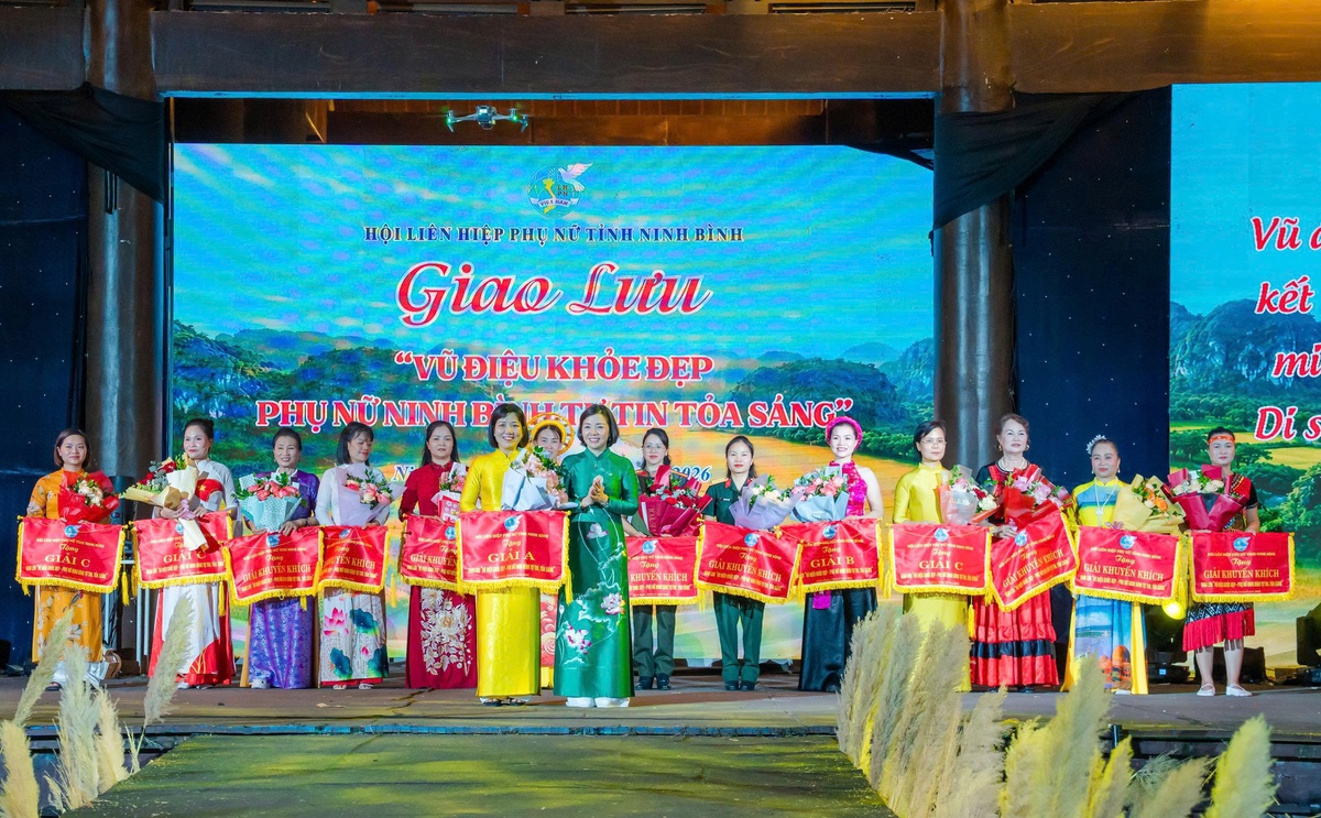 Phụ nữ Ninh Bình khởi nghiệp sáng tạo, chung sức phát triển du lịch miền đất Cố đô- Ảnh 5. Phụ nữ Ninh Bình khởi nghiệp sáng tạo, chung sức phát triển du lịch miền đất Cố đô- Ảnh 5.