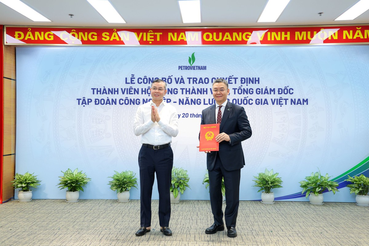 Công bố và trao quyết định Tổng Giám đốc Petrovietnam- Ảnh 1.