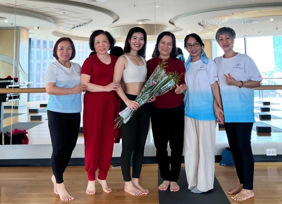 Cô giáo yoga của những “chiến binh K”- Ảnh 3. Cô giáo yoga của những “chiến binh K”- Ảnh 3.
