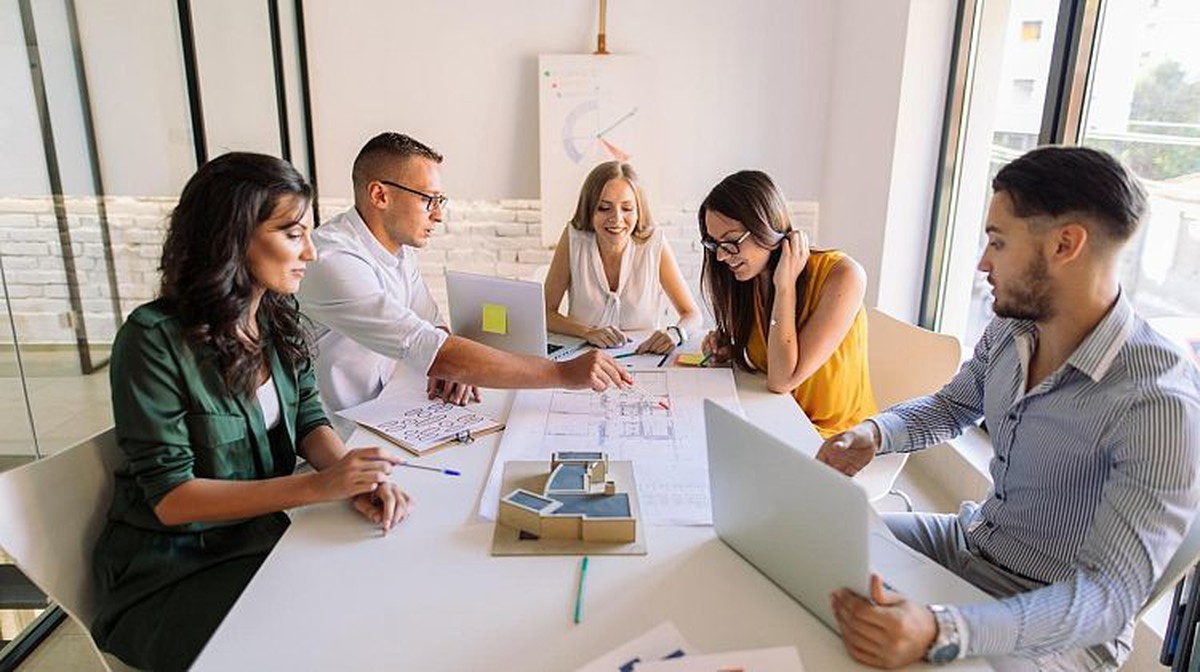 Tuần làm việc 4 ngày: Thời gian rảnh thuộc về ai?- Ảnh 2.