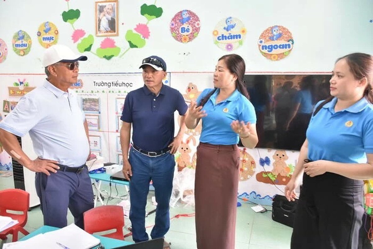 European Overseas Vietnamese build classroom for disadvantaged children in Thai Nguyen- Ảnh 3. European Overseas Vietnamese build classroom for disadvantaged children in Thai Nguyen- Ảnh 3.
