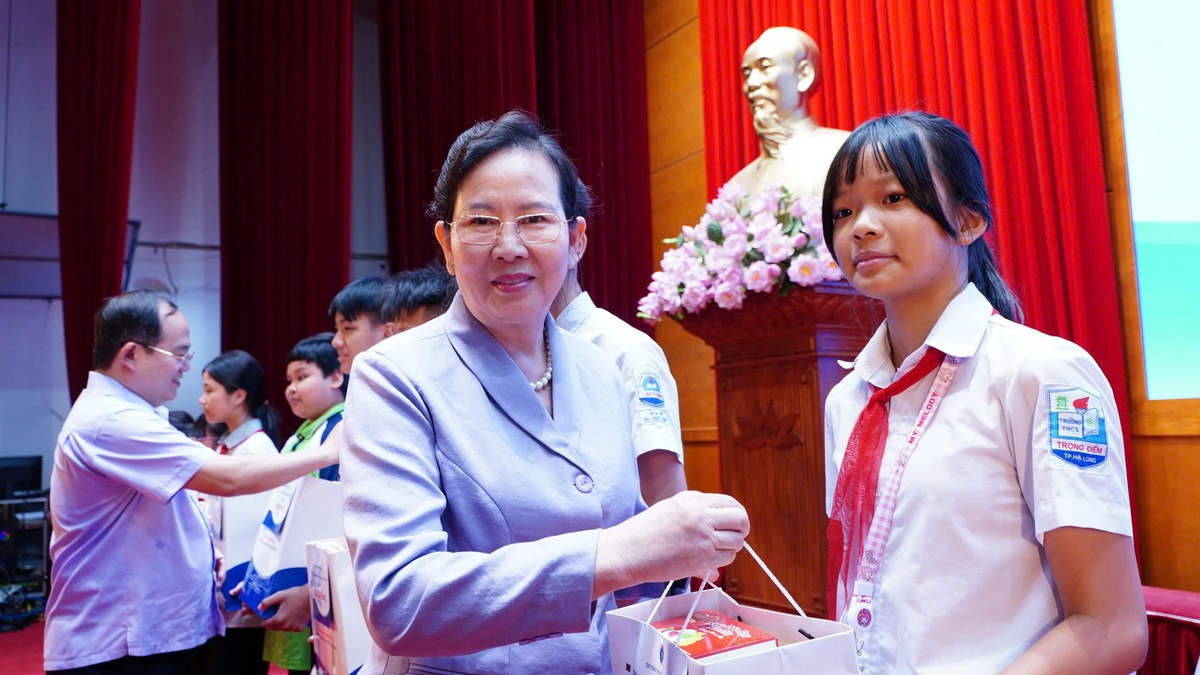 Phát động Tháng hành động vì trẻ em năm 2026: Chung tay xây dựng "hệ miễn dịch số" cho trẻ em- Ảnh 3.