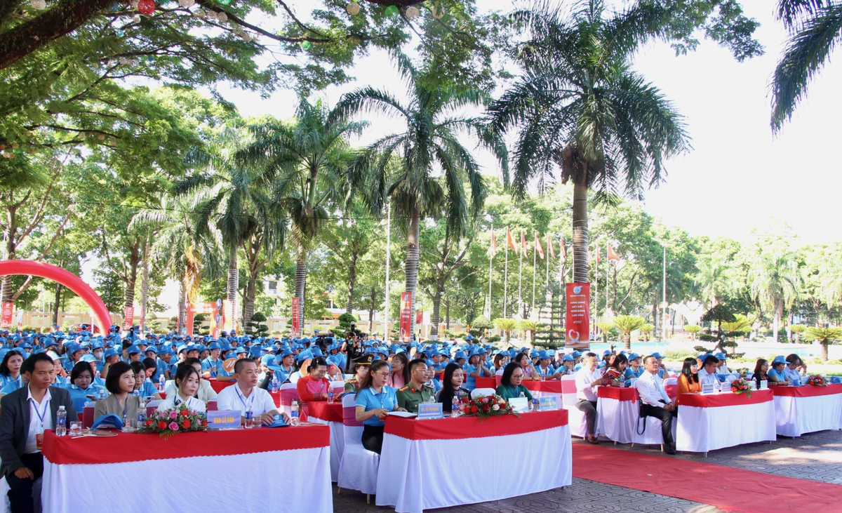 Hội LHPN tỉnh Đắk Lắk phát động Chiến dịch truyền thông về bình đẳng giới- Ảnh 1.
