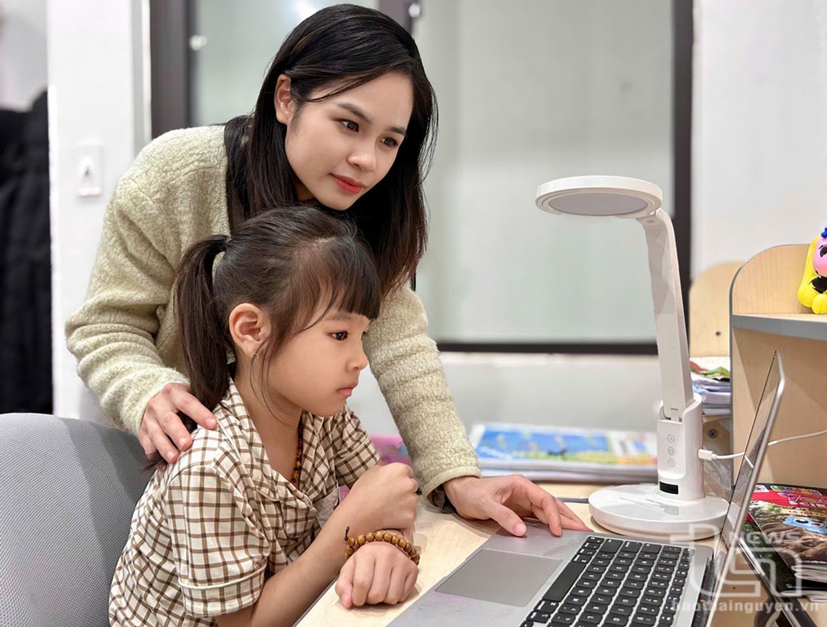 Bảo vệ nền tảng tư tưởng của Đảng: Tạo "kháng thể số" với quy tắc 5K trong từng nếp nhà- Ảnh 4.