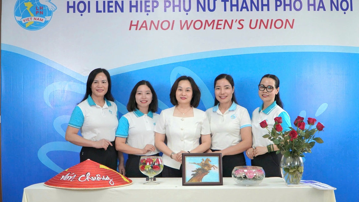 Hội LHPN Hà Nội: Tập huấn kỹ năng livestream quảng bá thương hiệu hàng Việt- Ảnh 5.