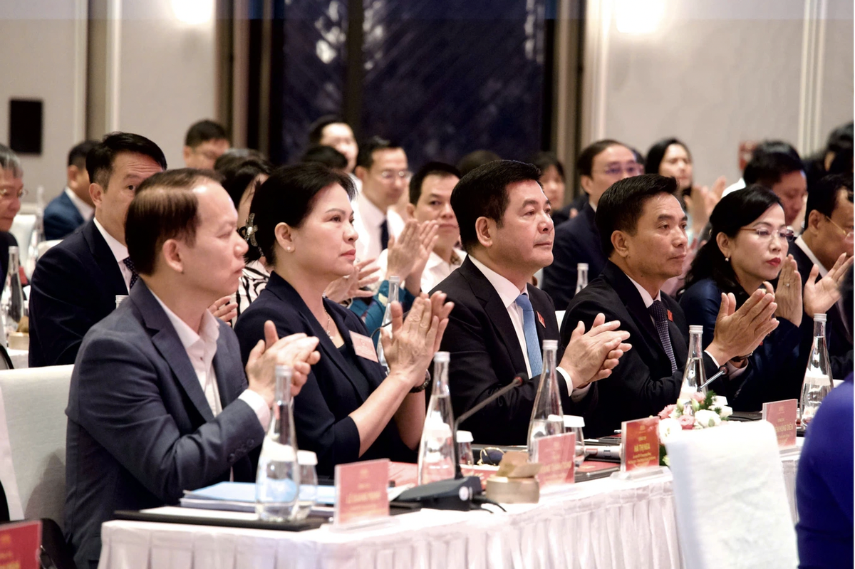 Chủ tịch Quốc hội: Hội đồng nhân dân phải phát huy vai trò trong mô hình chính quyền địa phương 2 cấp- Ảnh 2.