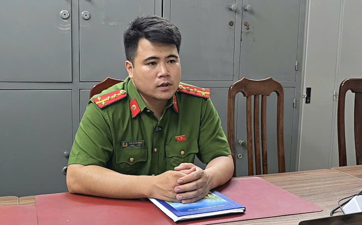 Vì cuộc sống an toàn, không bạo lực: Bài 2 - Công an cơ sở xuyên đêm giữ bình yên địa bàn- Ảnh 5. Vì cuộc sống an toàn, không bạo lực: Bài 2 - Công an cơ sở xuyên đêm giữ bình yên địa bàn- Ảnh 5.
