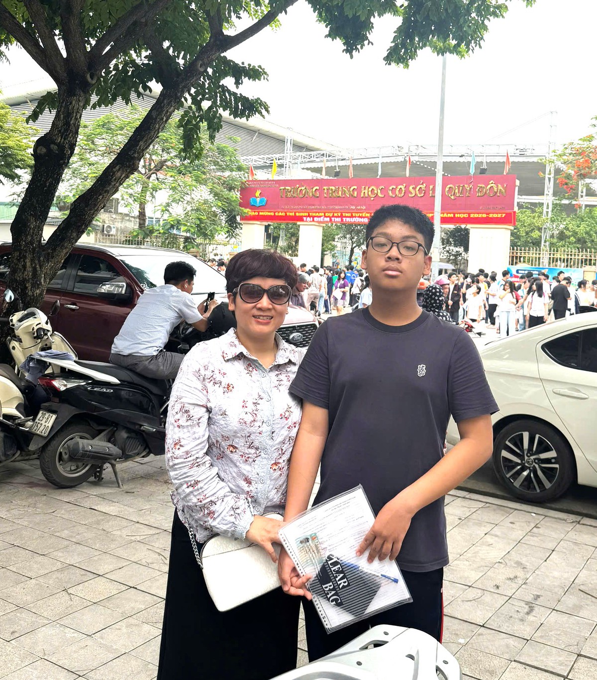 2 con thi chuyển cấp, mẹ vẫn “nhàn tênh” nhờ triết lý chọn trường “biết lùi để tiến”- Ảnh 3. 2 con thi chuyển cấp, mẹ vẫn “nhàn tênh” nhờ triết lý chọn trường “biết lùi để tiến”- Ảnh 3.