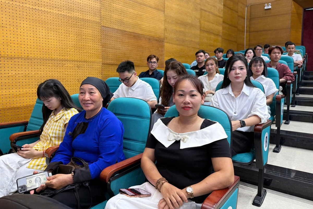 Lạng Sơn triển khai nhiều hoạt động chăm sóc, bảo vệ trẻ em - Ảnh 2. Lạng Sơn triển khai nhiều hoạt động chăm sóc, bảo vệ trẻ em - Ảnh 2.