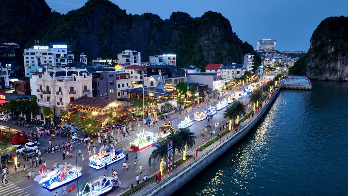 Quảng Ninh đón hơn 1,3 triệu lượt khách dịp nghỉ lễ, thu trên 4.100 tỷ đồng- Ảnh 2.