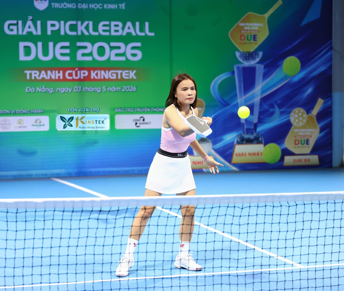 Thời trang trên sân pickleball của Madam Truyền- Ảnh 6.