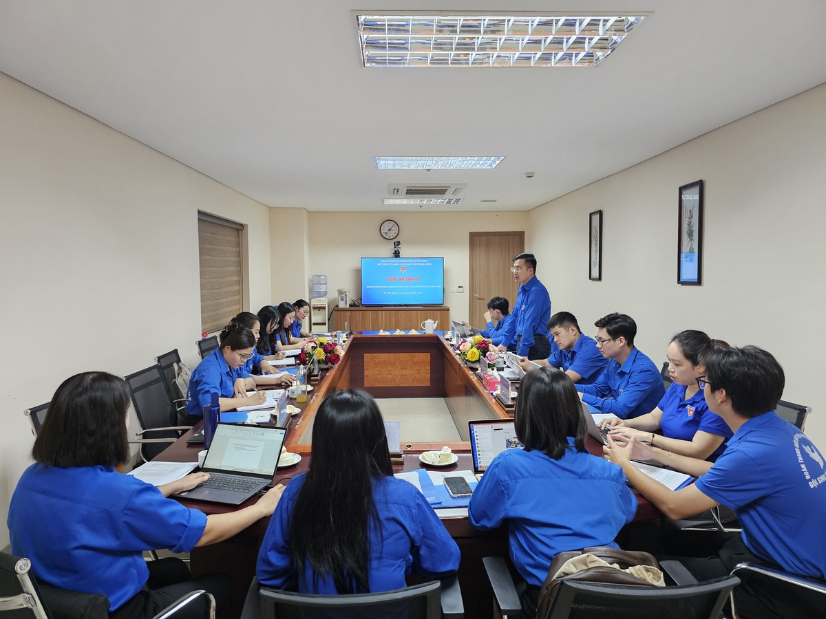 Khi người trẻ trở thành "lá chắn" trên không gian mạng- Ảnh 3. Khi người trẻ trở thành "lá chắn" trên không gian mạng- Ảnh 3.