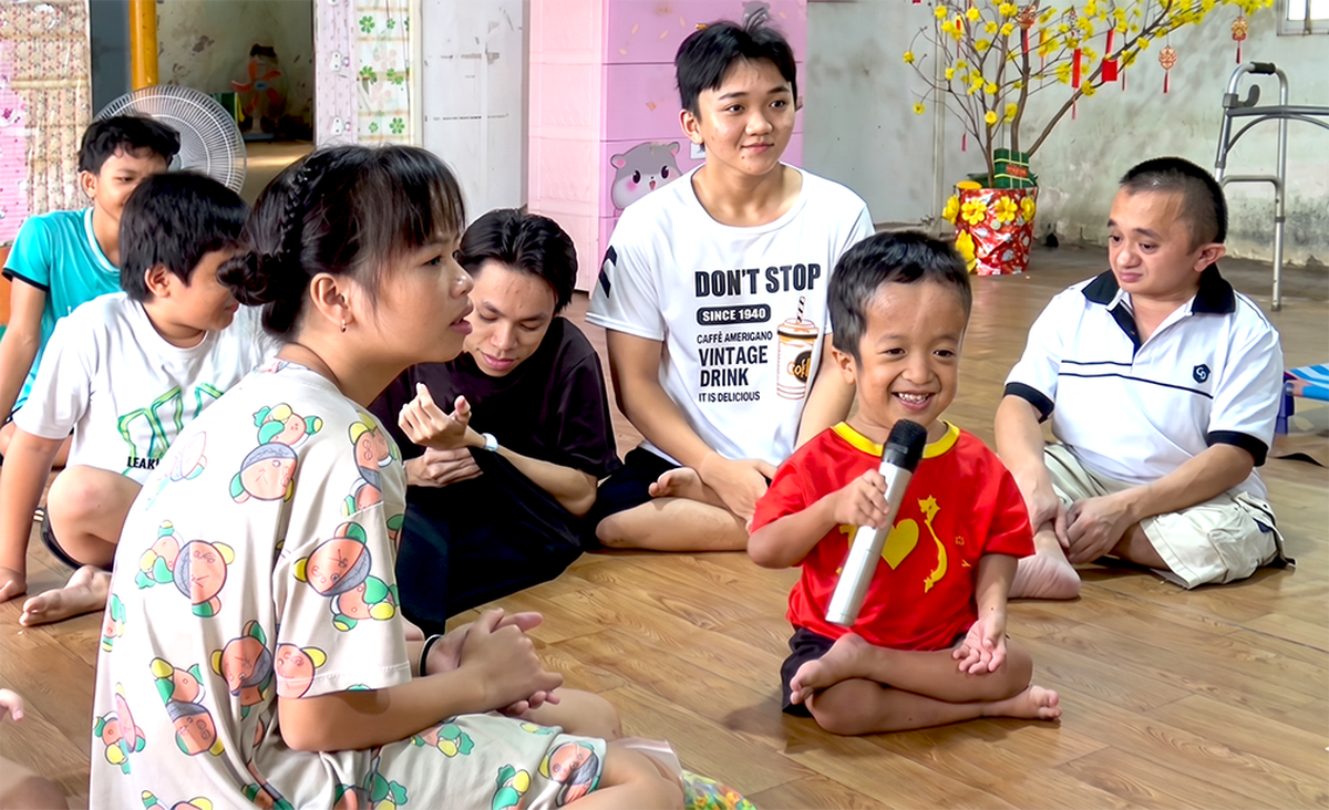 Ngôi nhà yêu thương của những "em bé thủy tinh"- Ảnh 1. Ngôi nhà yêu thương của những "em bé thủy tinh"- Ảnh 1.