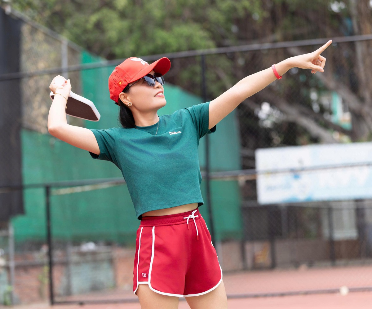 Thời trang trên sân pickleball của Madam Truyền- Ảnh 7.