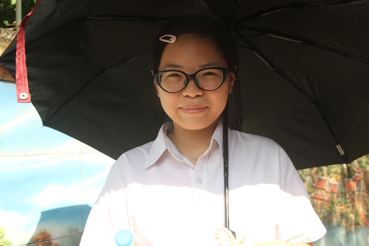 Thi vào lớp 10 ở Hà Nội: Nhiều thí sinh tự tin có thể đạt điểm giỏi môn tiếng Anh- Ảnh 5.