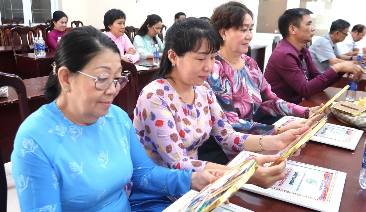 Phụ nữ Việt Nam thời chiến vững niềm tin - thời bình xây khát vọng - Bài cuối: Biến giá trị tư tưởng thành hành động cụ thể- Ảnh 2. Phụ nữ Việt Nam thời chiến vững niềm tin - thời bình xây khát vọng - Bài cuối: Biến giá trị tư tưởng thành hành động cụ thể- Ảnh 2.