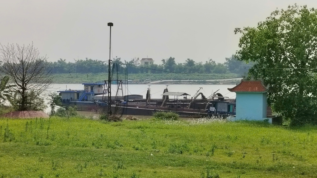 Xã Châu Ninh, Hưng Yên: Bờ sông liên tục sạt lở từ ngày xuất hiện tàu hút cát- Ảnh 7.