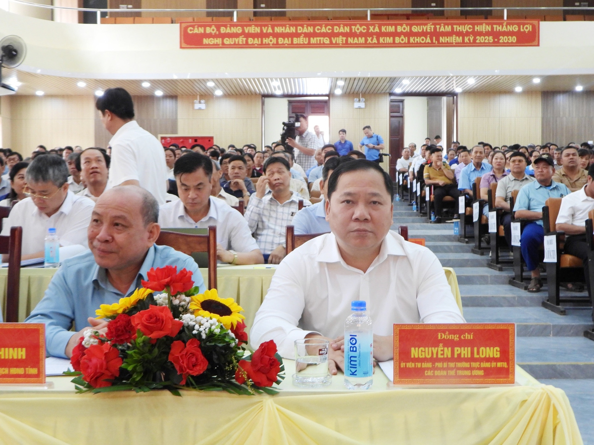 Chủ tịch Ủy ban Trung ương MTTQ Việt Nam Bùi Thị Minh Hoài tiếp xúc cử tri tại Phú Thọ- Ảnh 2.