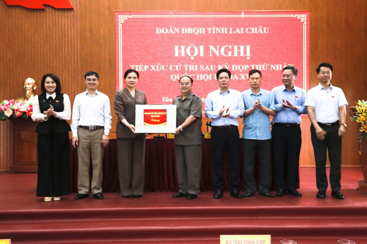 Phó Chủ tịch - Tổng Thư ký UBTƯ MTTQ Việt Nam Hà Thị Nga tiếp xúc cử tri tại Lai Châu- Ảnh 3.