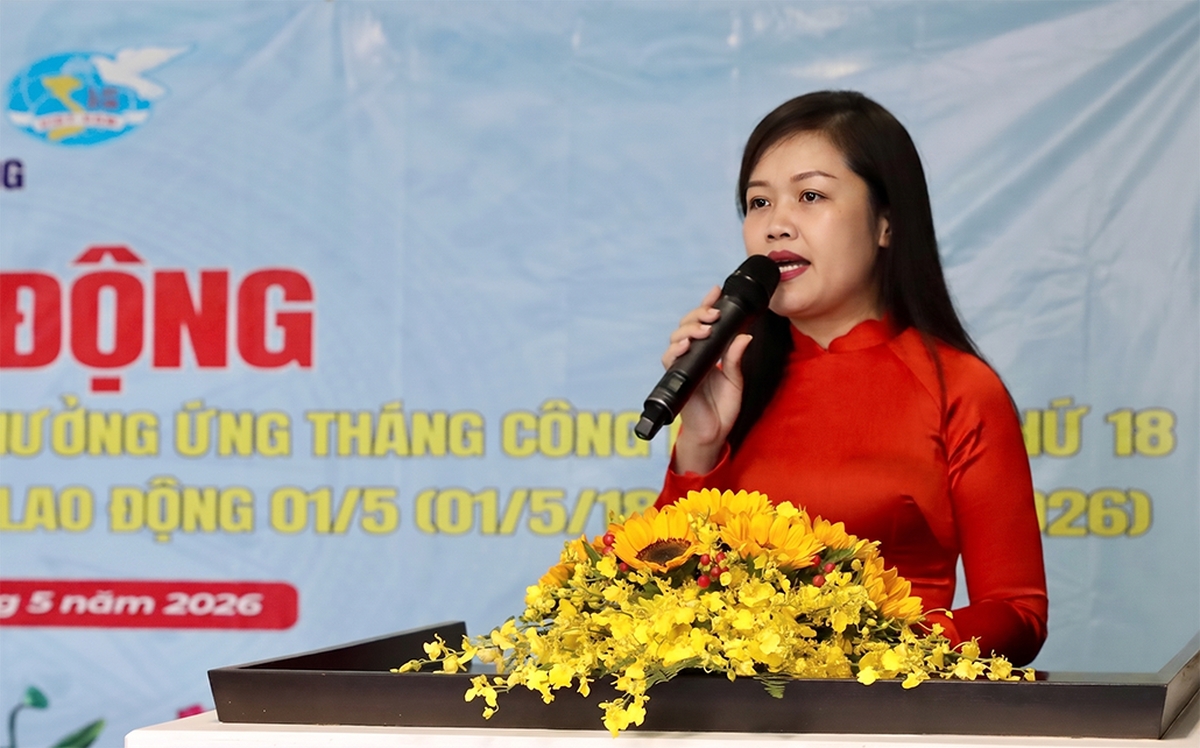 TPHCM: Tặng quà, khám sức khỏe cho hàng trăm công nhân tại xã Hưng Long- Ảnh 7.