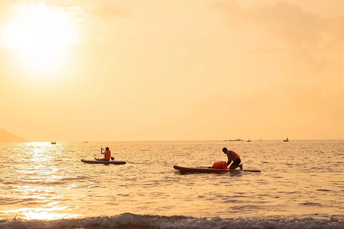 Hoàng hôn trên biển Đà Nẵng - Ảnh: Lonely Planet