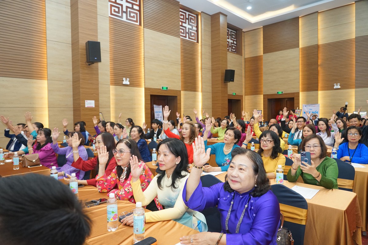 Suy tôn Chủ tịch danh dự Hội Bảo vệ quyền trẻ em Việt Nam- Ảnh 7.