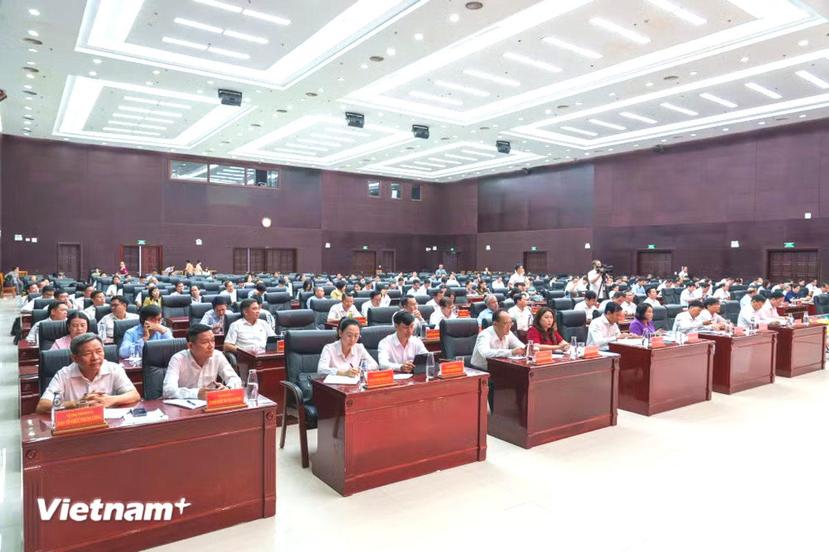 Bí thư Đà Nẵng yêu cầu gỡ điểm nghẽn nhân sự để khắc phục tình trạng làm việc cầm chừng- Ảnh 1.