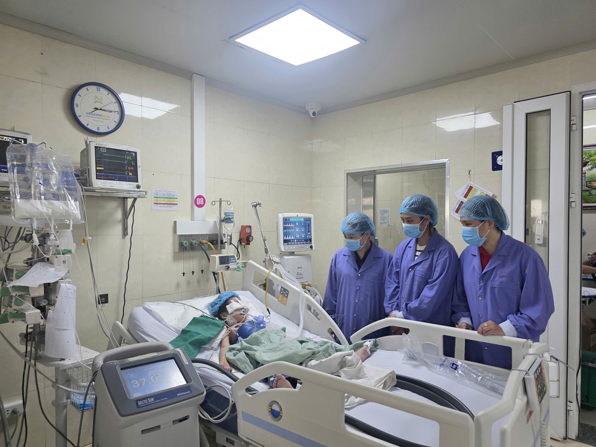 Vụ bé gái 4 tuổi bị bạo hành: Hội LHPN phường Phú Diễn vào cuộc hỗ trợ gia đình- Ảnh 1.
