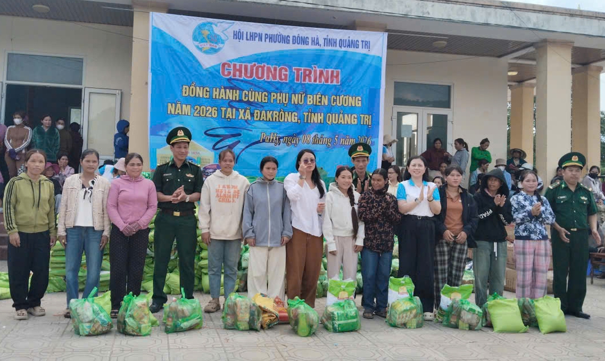 Trao sinh kế và yêu thương đến phụ nữ, trẻ em khó khăn vùng biên Đakrông- Ảnh 1.
