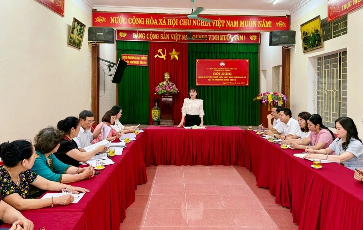 Mong Mặt trận giám sát chuyên đề về thực hiện Luật Bình đẳng giới và Luật Phòng, chống bạo lực gia đình- Ảnh 3. Mong Mặt trận giám sát chuyên đề về thực hiện Luật Bình đẳng giới và Luật Phòng, chống bạo lực gia đình- Ảnh 3.