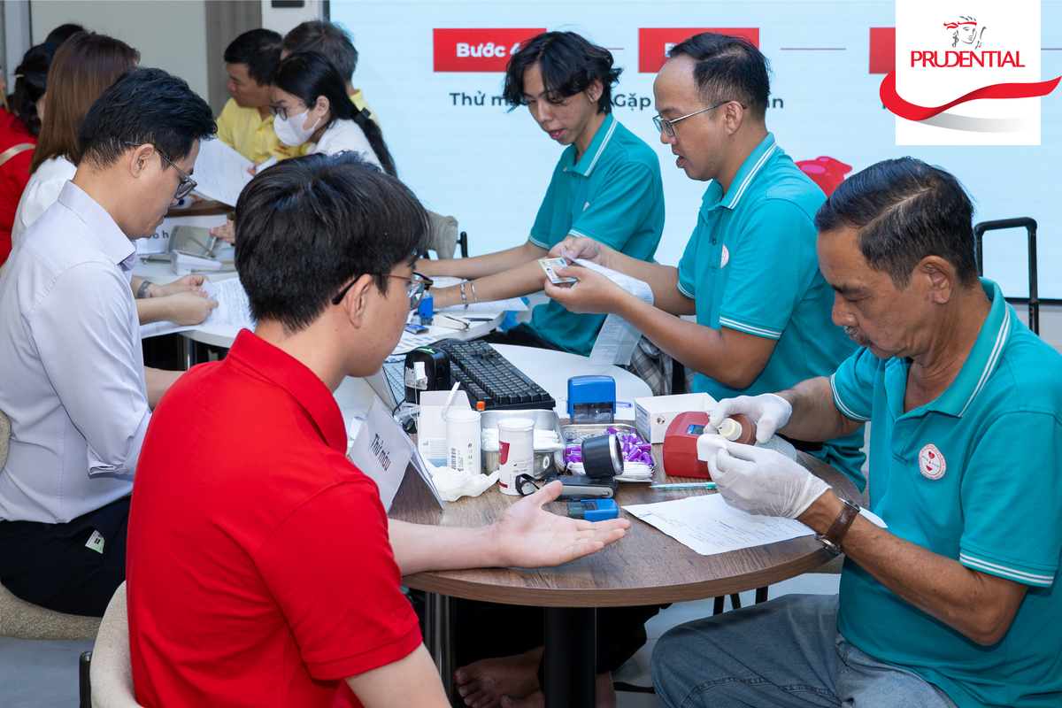 Prudential Việt Nam: Gần 27 năm không chỉ bảo vệ tài chính mà còn kiến tạo tương lai bền vững cho cộng đồng- Ảnh 3.