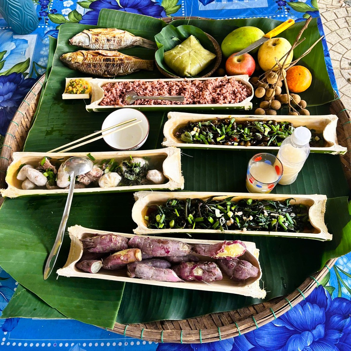 Cuộc sống của nhiều phụ nữ Xơ Đăng thay đổi từ những mùa "săn mây"- Ảnh 6.