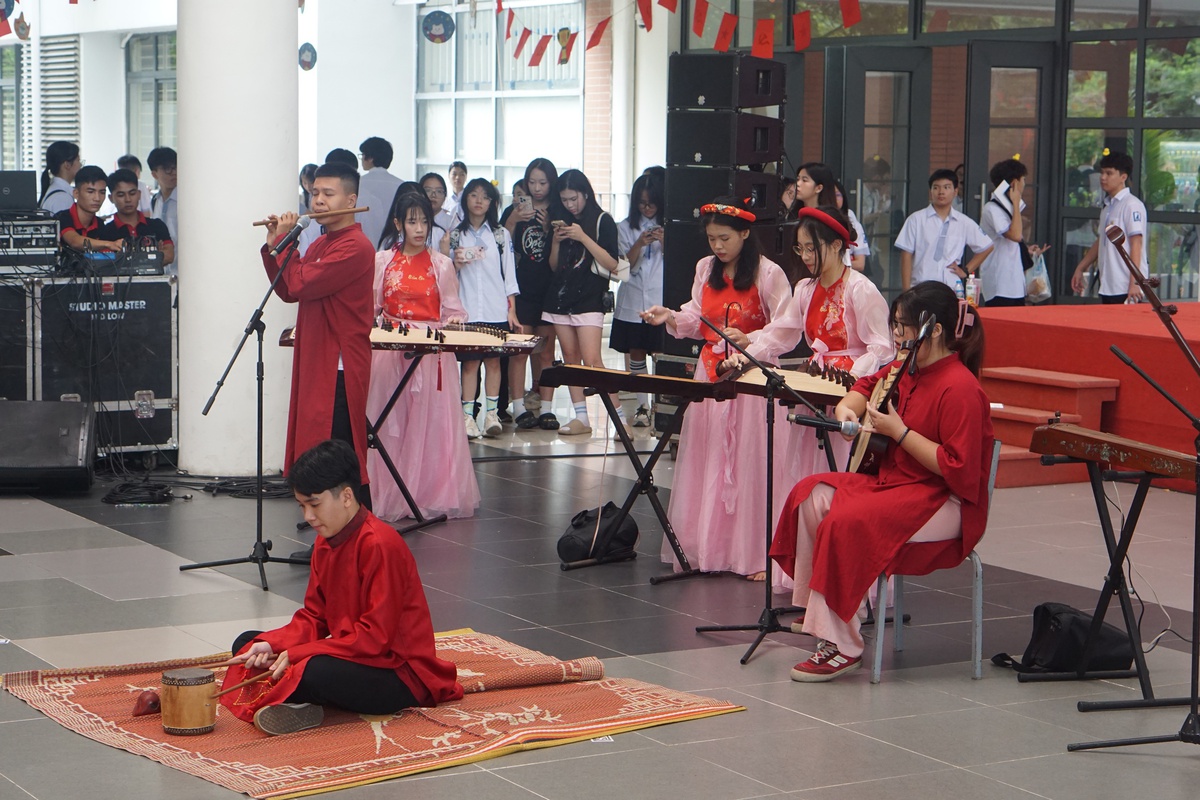 Gen Z thổi sức sống mới cho nhạc cụ dân tộc- Ảnh 4.