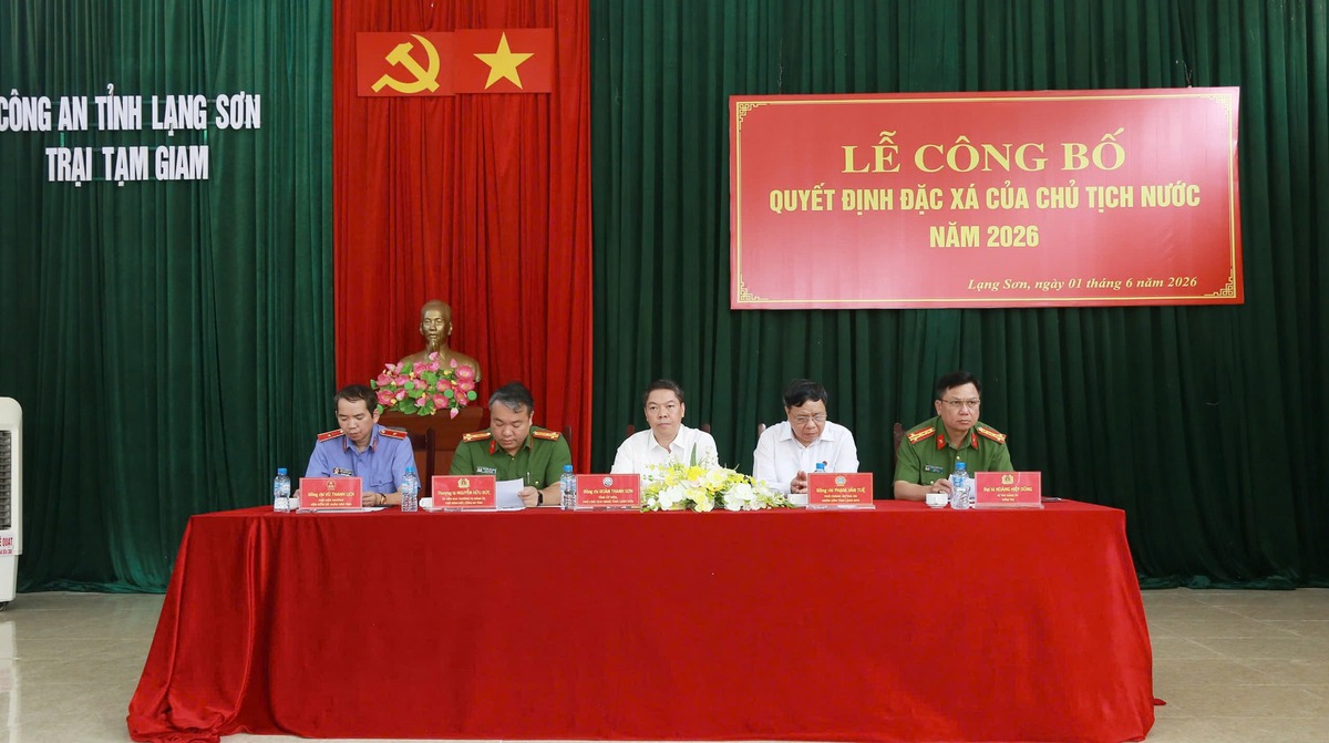 Lạng Sơn: Công bố đặc xá cho 33 phạm nhân cải tạo tốt- Ảnh 1. Lạng Sơn: Công bố đặc xá cho 33 phạm nhân cải tạo tốt- Ảnh 1.