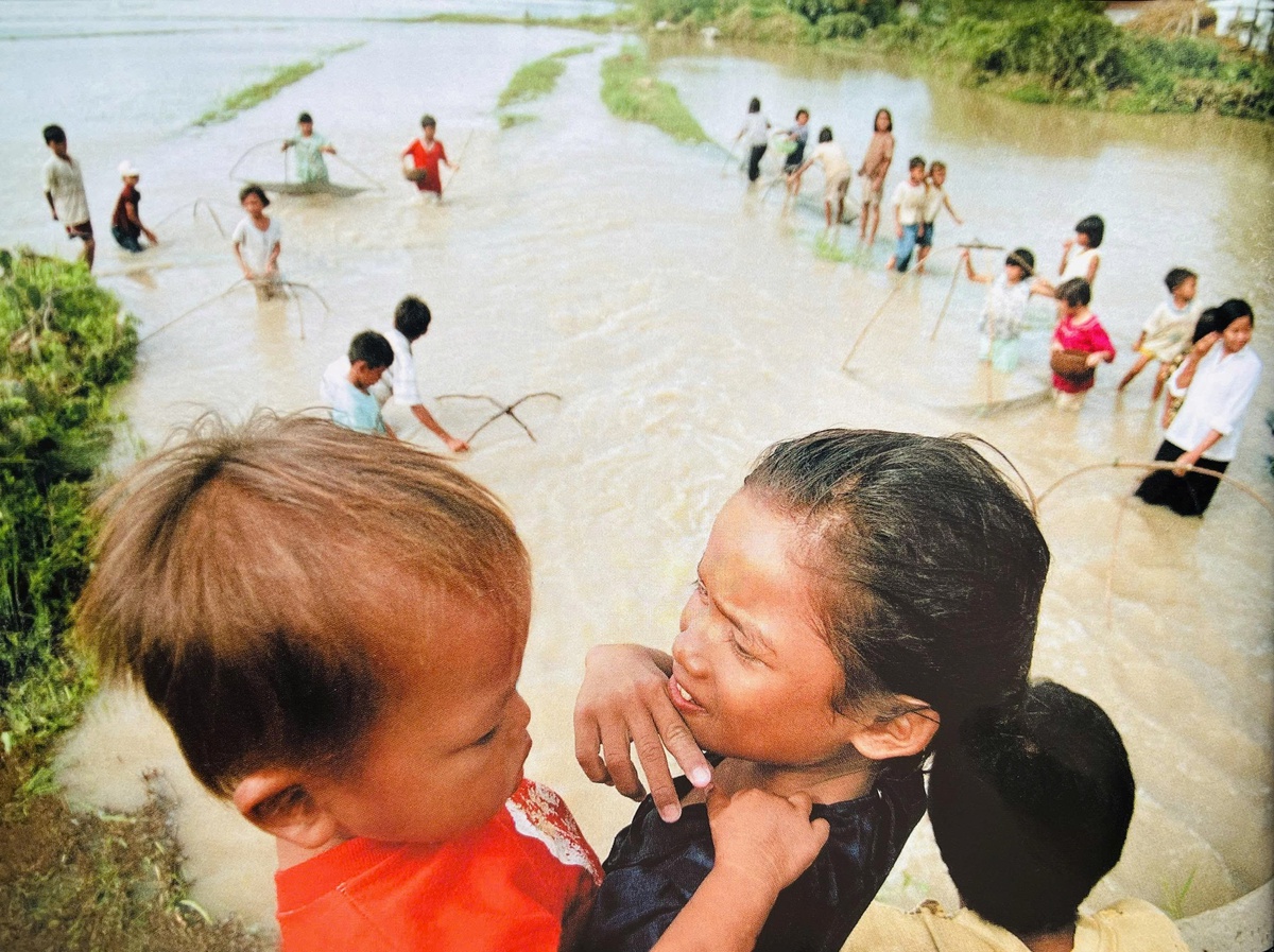 Nghệ sĩ Bá Hân: Hơn 20 năm gắn bó với dự án nhiếp ảnh cho trẻ em Việt Nam- Ảnh 4.