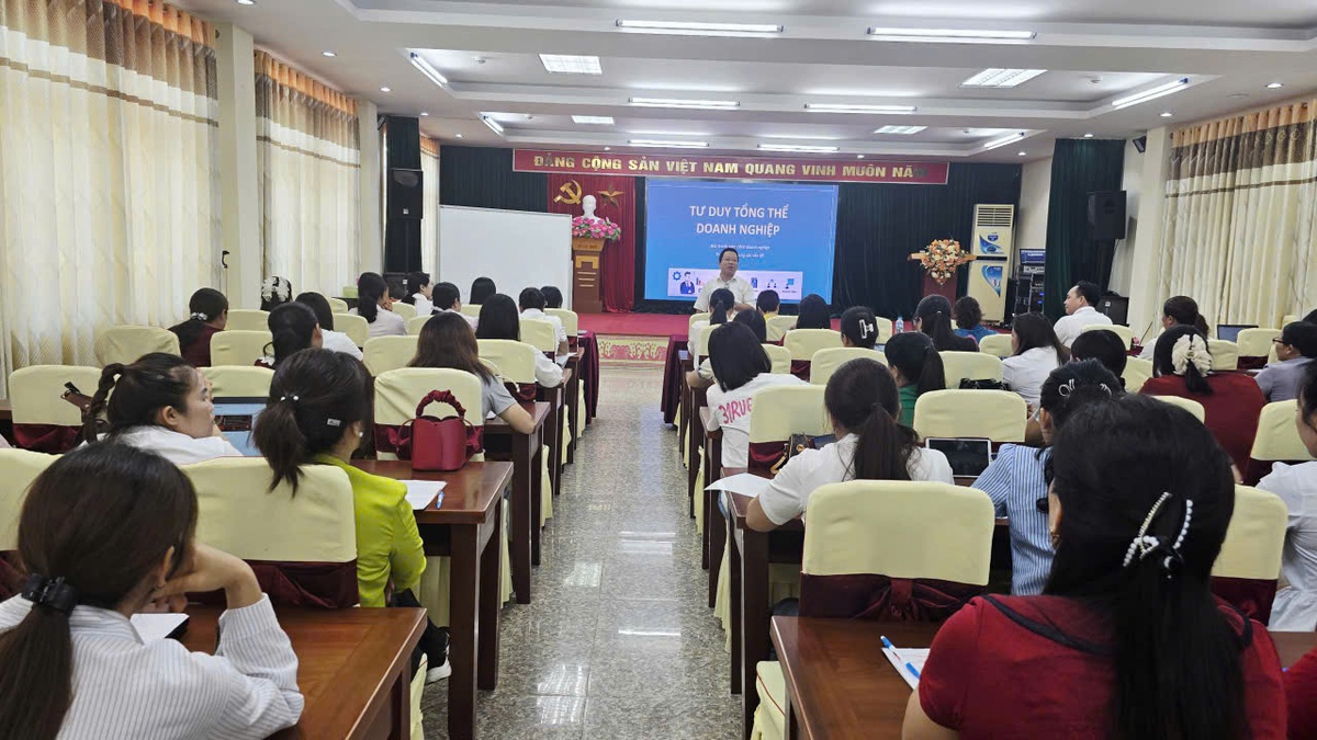 Hội LHPN Lạng Sơn tập huấn kỹ năng quản lý điều hành hợp tác xã, hộ kinh doanh- Ảnh 1. Hội LHPN Lạng Sơn tập huấn kỹ năng quản lý điều hành hợp tác xã, hộ kinh doanh- Ảnh 1.