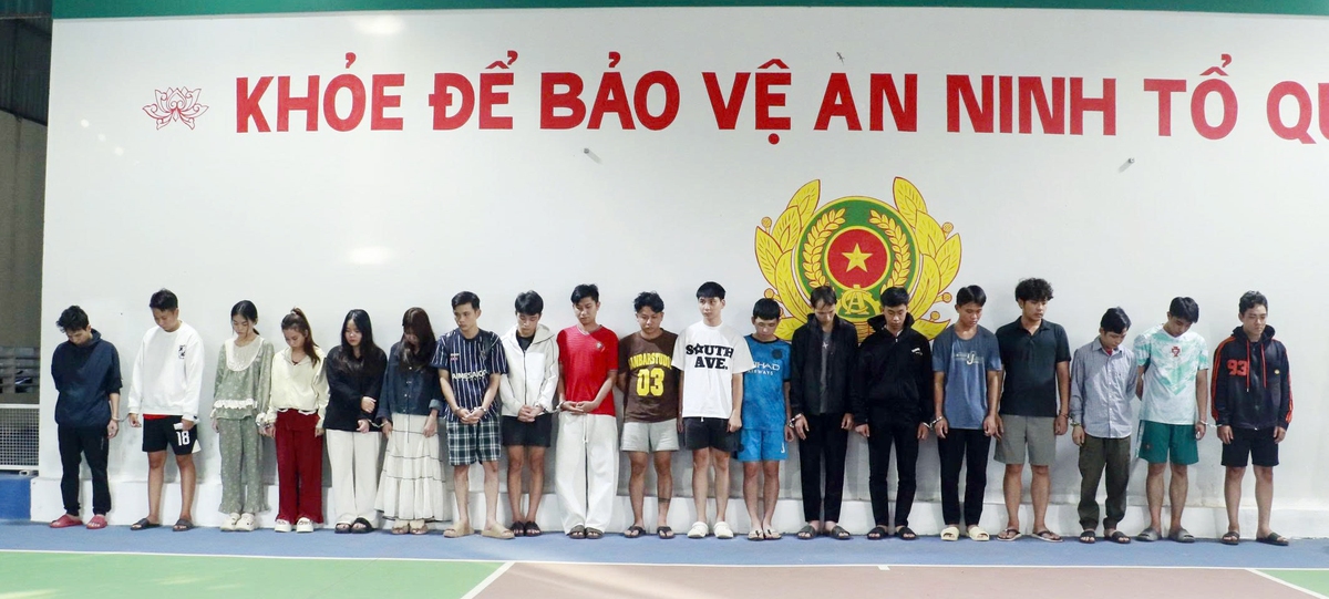 Triệt phá đường dây cờ bạc trực tuyến, rửa tiền hơn 75 tỷ đồng- Ảnh 1. Triệt phá đường dây cờ bạc trực tuyến, rửa tiền hơn 75 tỷ đồng- Ảnh 1.